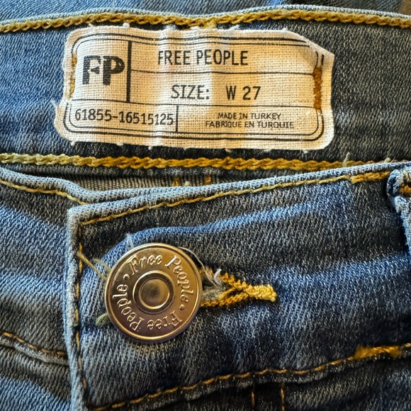 Free People Light Blue Distressed Skinny Jeans Size 27 - Picture 3 of 6